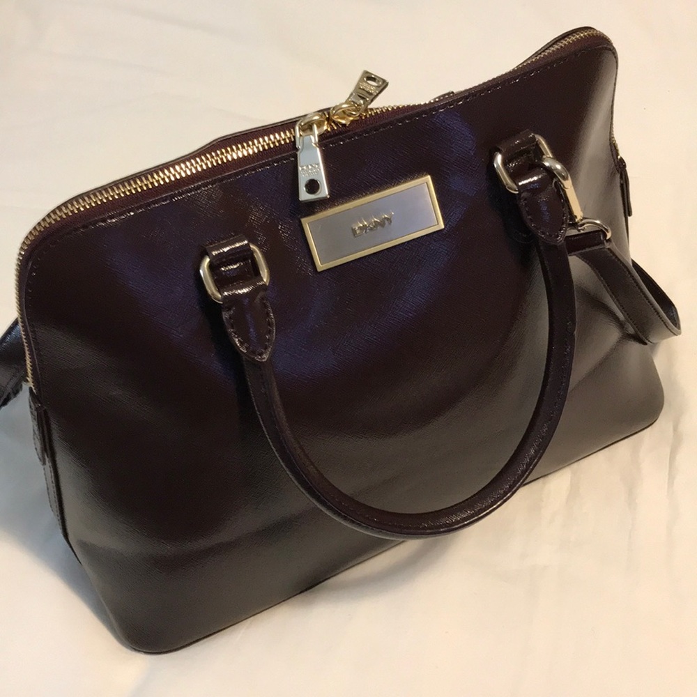 DNKY 100% Cow Leather Purse in Chocolate Brown